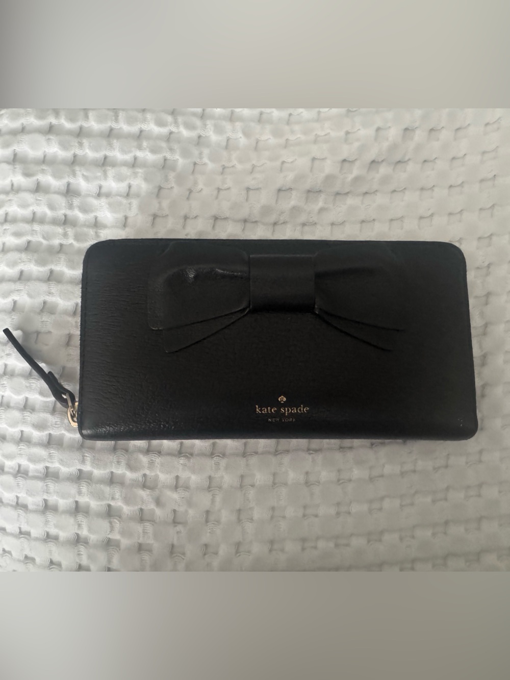 Kate Spade Black Leather Bow Zip Wallet